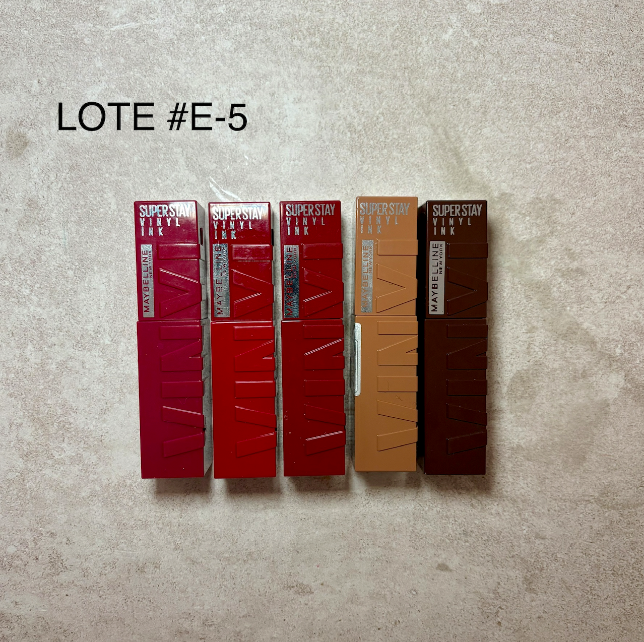 LOTE 5 PZS LABIALES VYNIL MAYBELLINE CON DETALLE #E-5